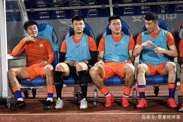 任骏威加入深圳男篮教练组 担任助教辅佐周鹏