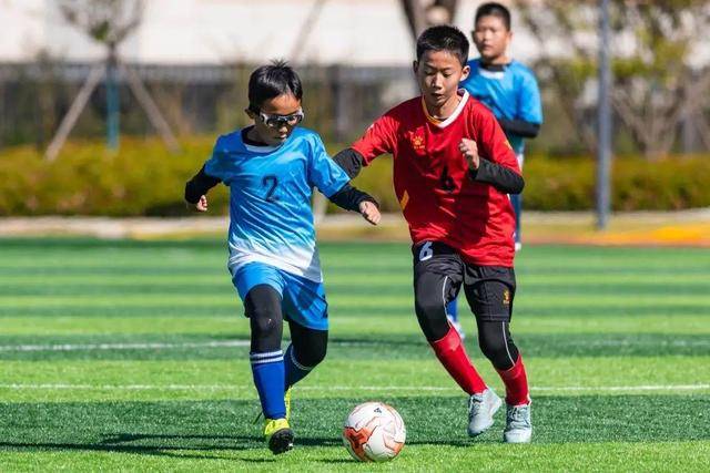 媒体人：中国男篮与李凯尔继续合作的几率很低