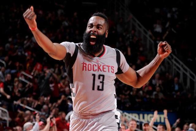 阿不都19+11吴冠希23分 新疆轻取广州总分1-0